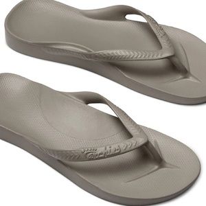 Archies Flip Flops Size 9 NWT